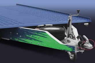 Schräge Frontalansicht eines Anhängers von Docked